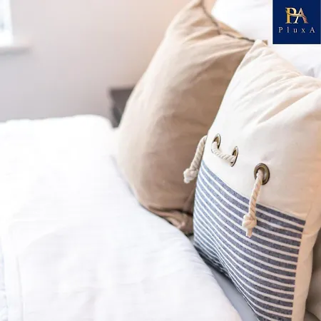 Pluxa The City Escape Apartment