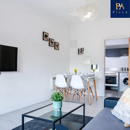 Apartment Pluxa The City Escape *